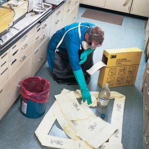 3M Petroleum Sorbent Folded
