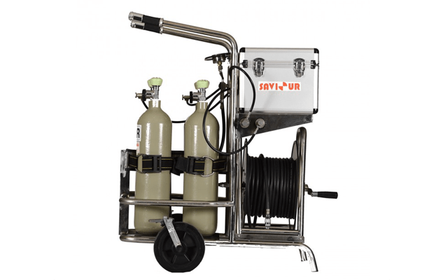 BREATHING AIRLINE TROLLEY